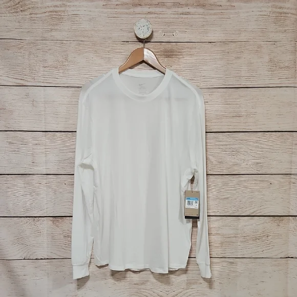 NWT Nike Traing Dri-FIT White Long Sleeve Tee Shirt Medium - Picture 3 of 8